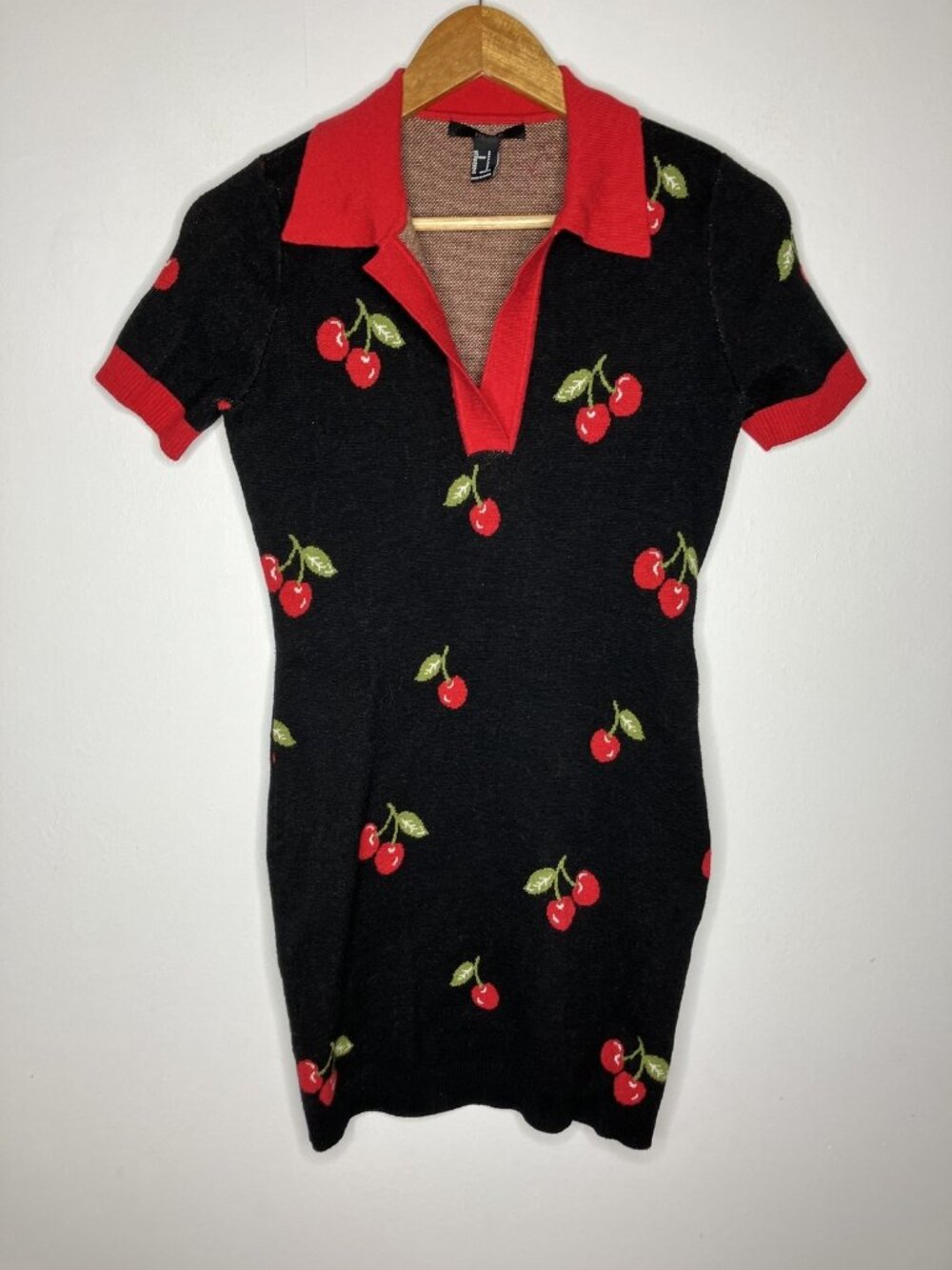 Forever 21 Women's Black Red Cherry Embroidered Polo Sweater Knit Top Size S